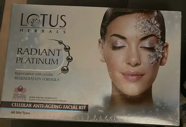 Lotus Anti-Ageing Facial Kit
