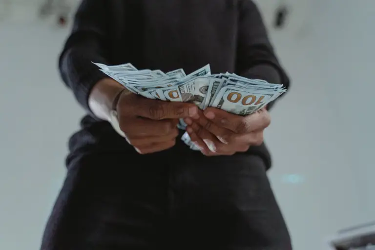 Man holding cash