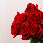 bouquet-red-roses-valentine-s-day_2829-5293