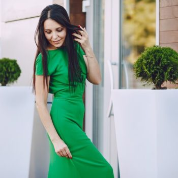lady-green-dress_1157-8846