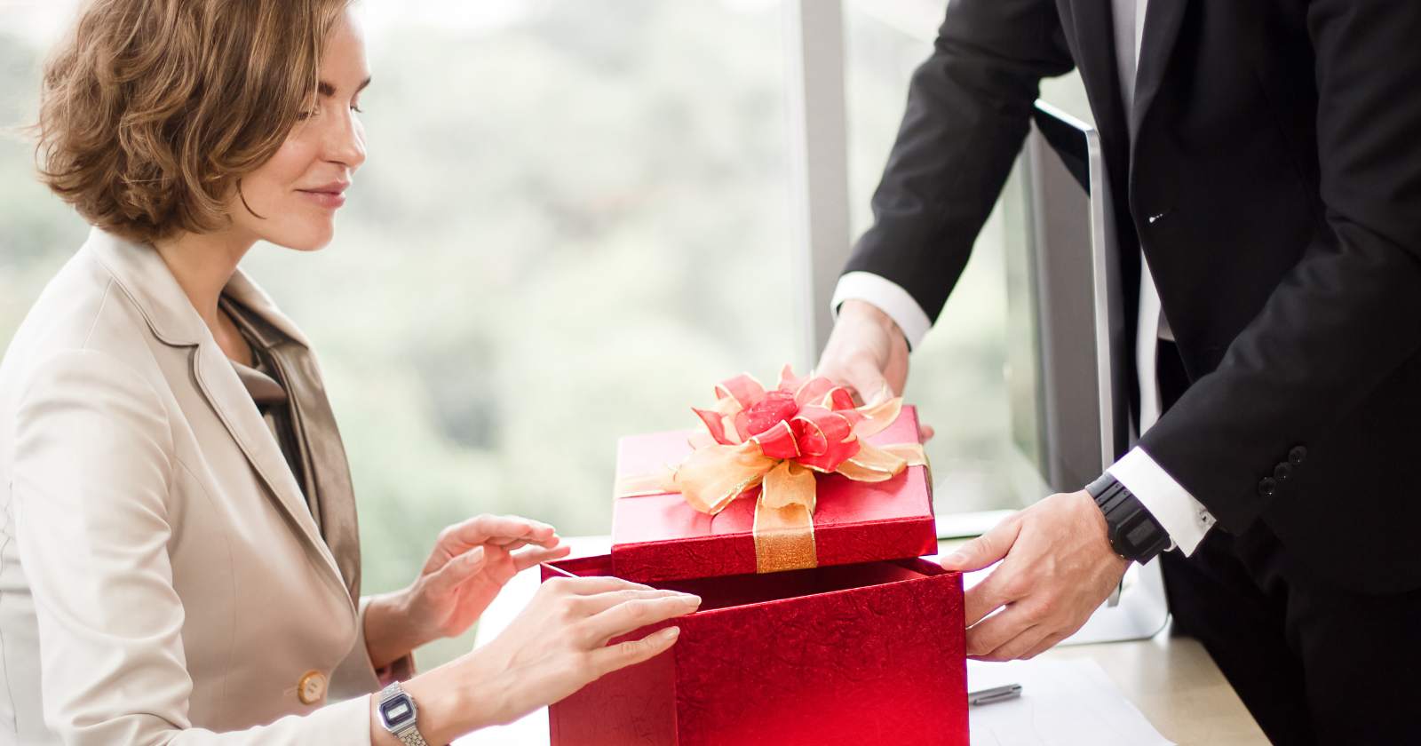 Tailored Gifts Enhancing Workplace