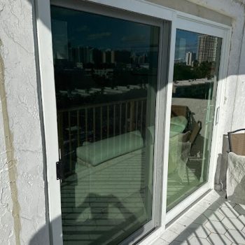 window-replacement-service-miami-680x474