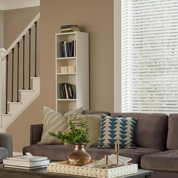 Choosing Between Faux Wood Blinds And Wood Blinds In New Jersey